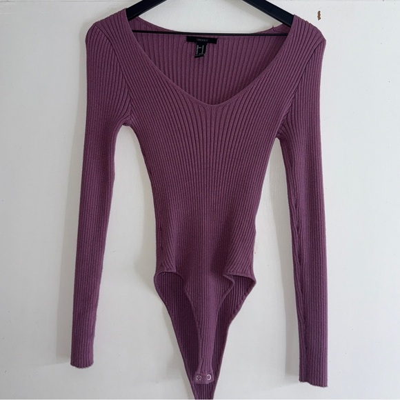 Forever 21 Tops - 2/$15 Forever 21 Purple Ribbed Fitted Bodysuit